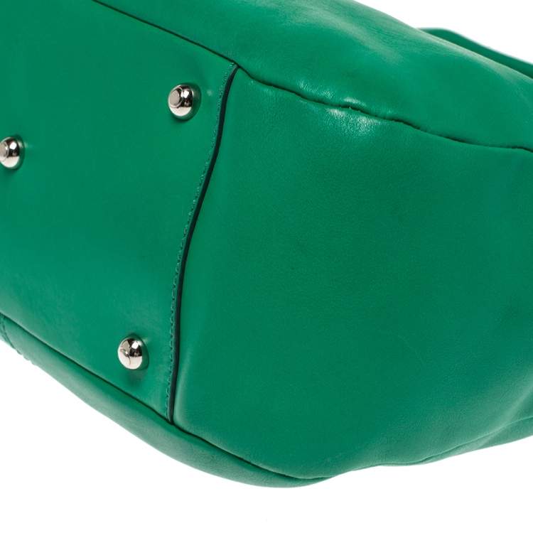 Pre Owned Tod's Green Leather Beveled Tote