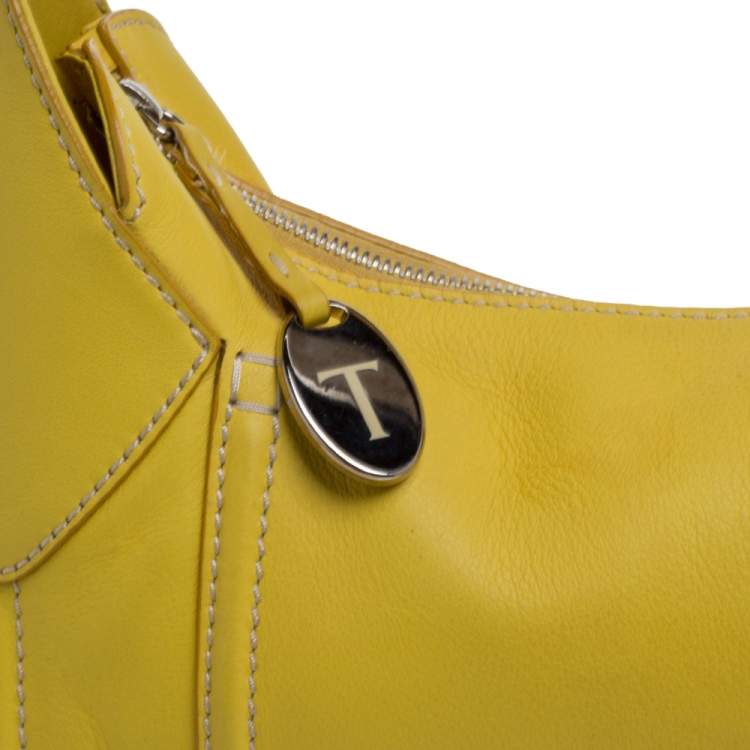 Pre Owned Tod's Yellow Leather Zip Hobo