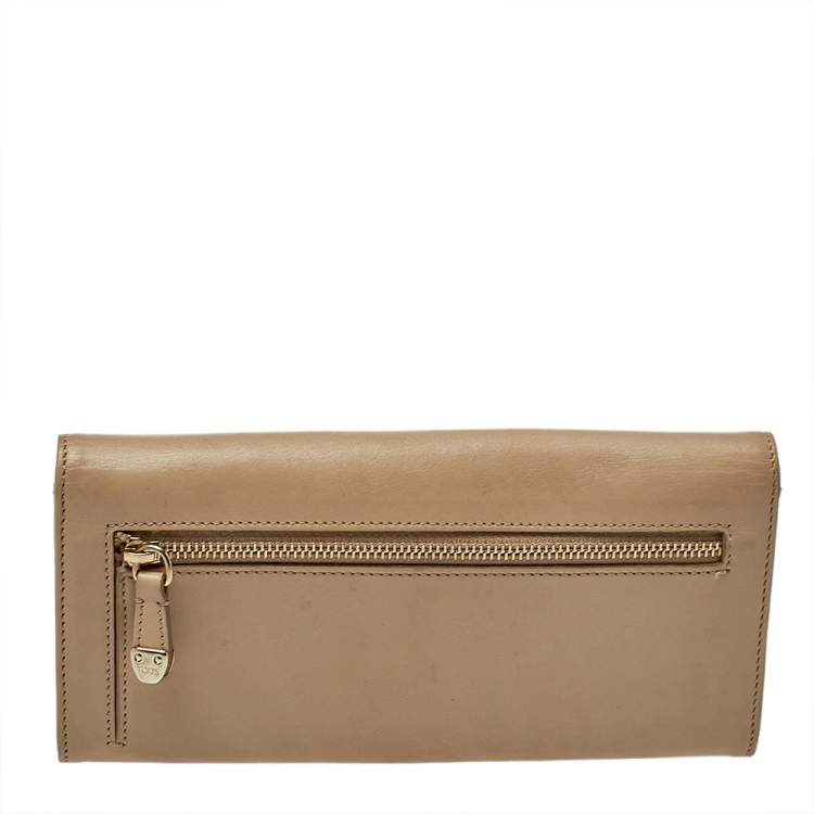 Pre Owned Tod's Beige Leather Plaque Logo Continental Flap Wallet