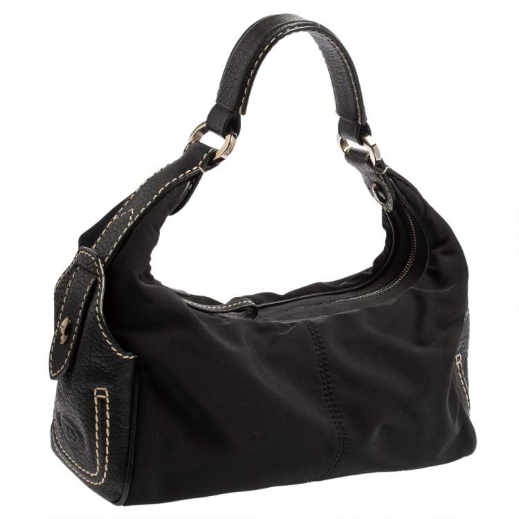 Pre Owned Tod's Black Nylon and Leather Zip Shoulder Bag