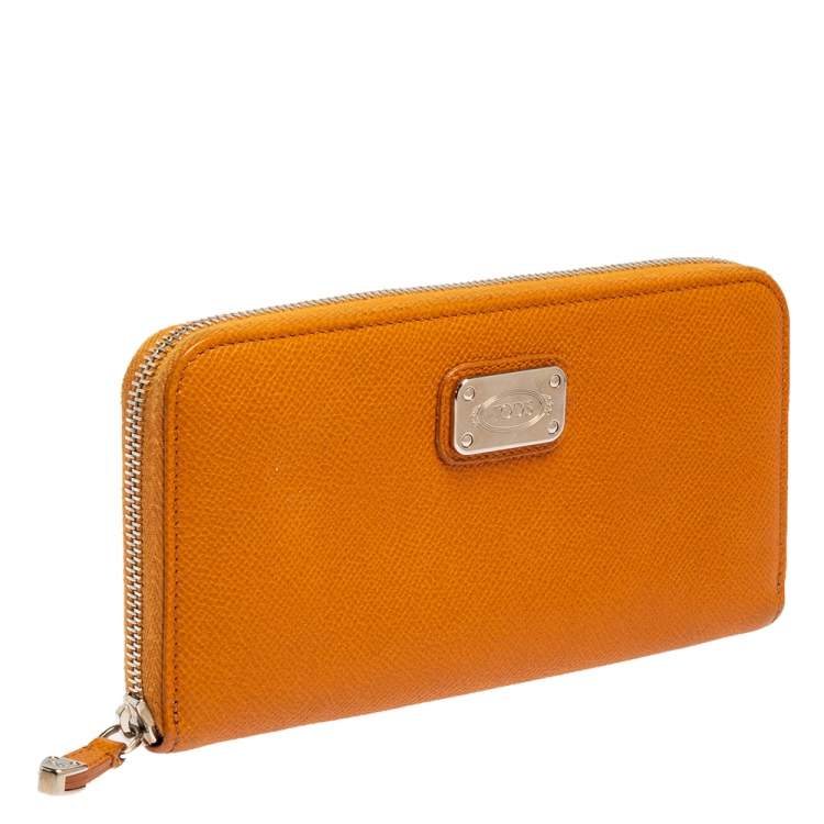 Pre Owned Tod's Orange Leather Zip Around Wallet
