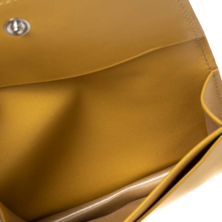 Pre Owned Tod's Yellow Leather Logo Flap Card Case