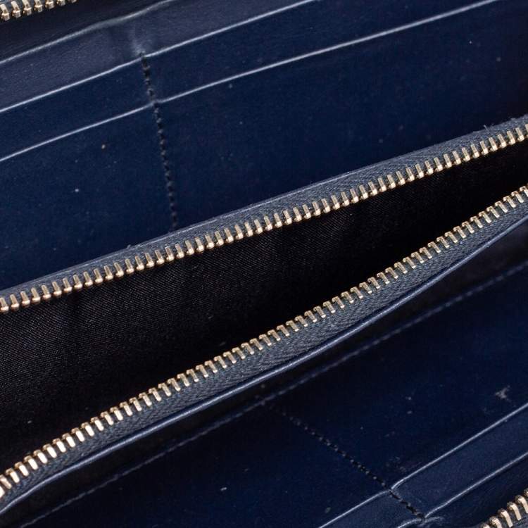 Pre Owned Tod's Navy Blue Leather Gommini Zip Around Continental Wallet