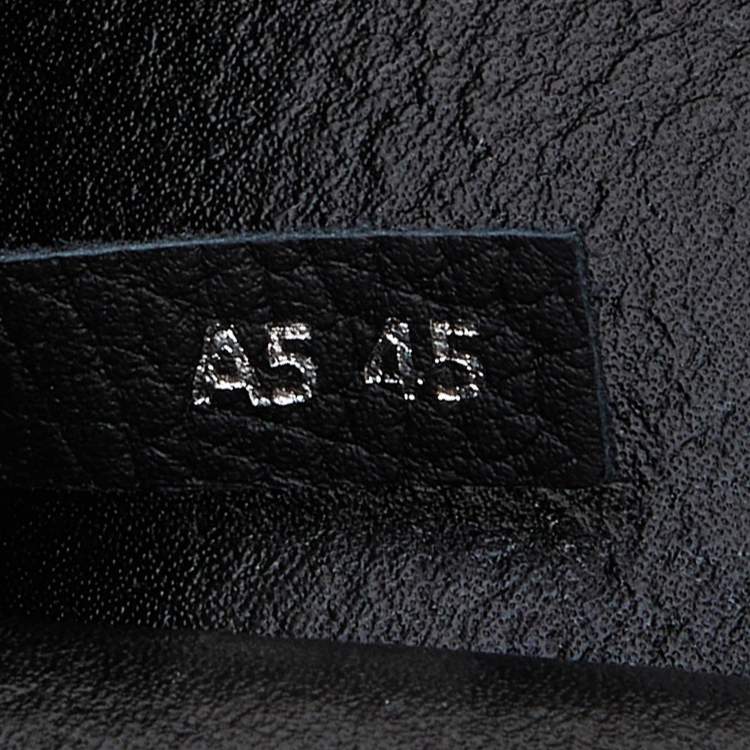 Pre Owned Tod's Black Leather Tote