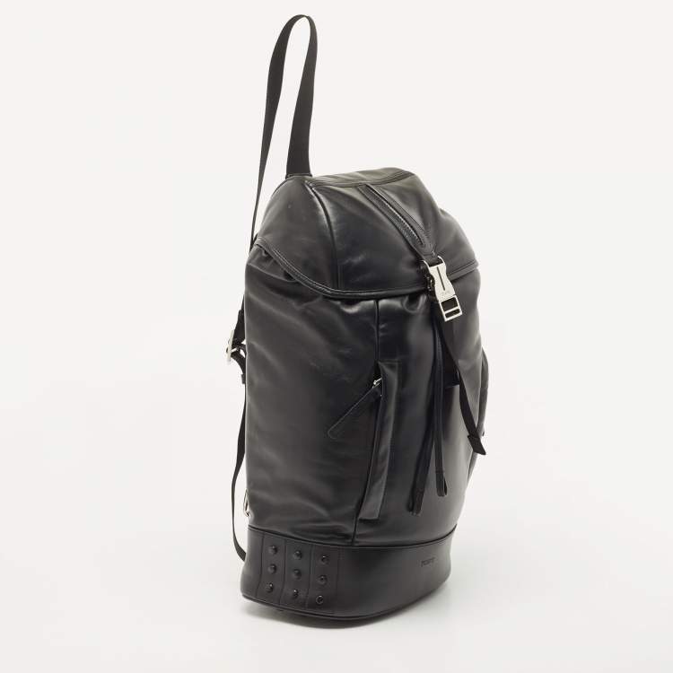 Pre Owned Tod's Black Leather Drawstring Flap Backpack