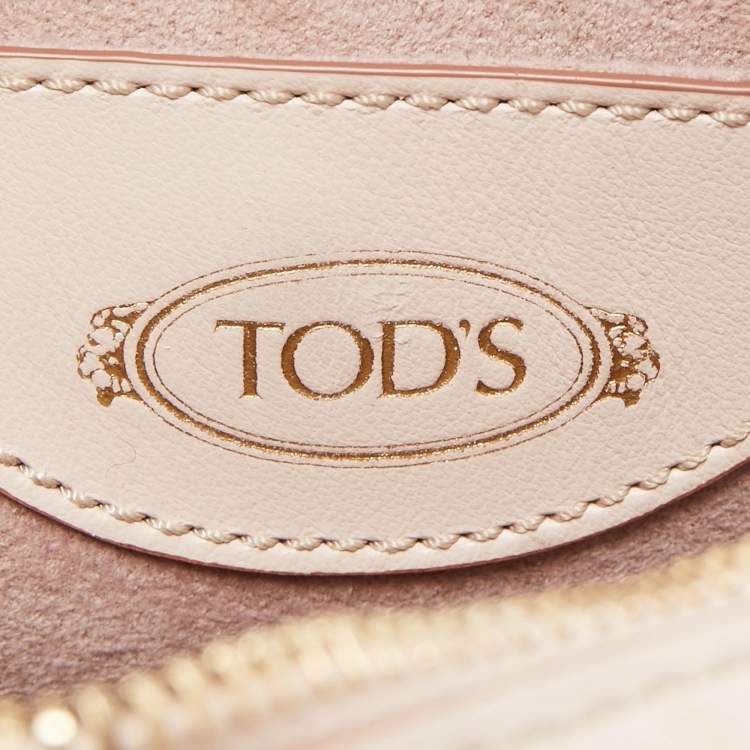 Pre Owned Tod's Light Pink Leather Round Gommini Crossbody Bag