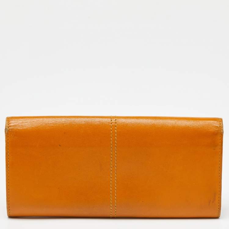 Pre Owned Tod's Mustard Leather Plaque Logo Continental Flap Wallet
