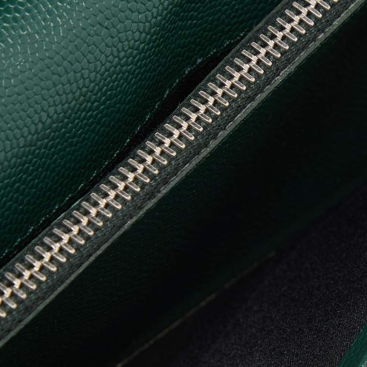 Pre Owned Tod's Green Leather Continental Flap Wallet