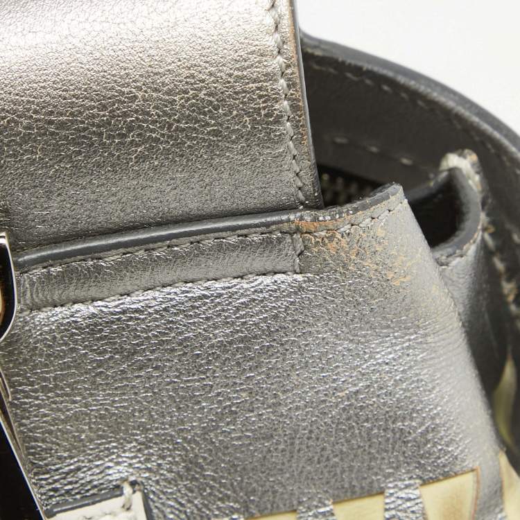 Pre Owned Tod's Metallic Grey/White Leather Wave Laser Top Handle Bag