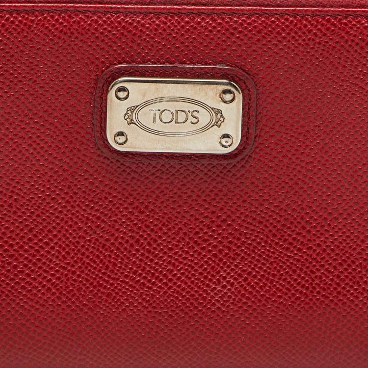 Pre Owned Tod's Red Leather Zip Around Wallet