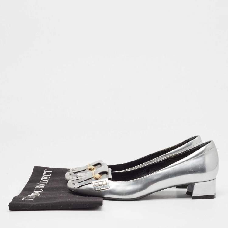 Pre Owned Tod's Silver Leather Fringe Detail Loafer Pumps Size 39