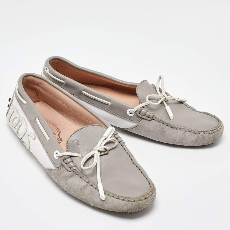 Pre Owned Tod's Grey/White Suede and Leather Bow Slip On Loafers Size 38
