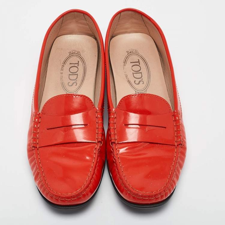 Pre Owned Tod's Red Patent Leather Gommino Loafers Size 38