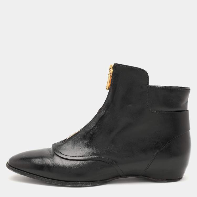 Pre Owned Tod's Black Leather Ankle Boots Size 37