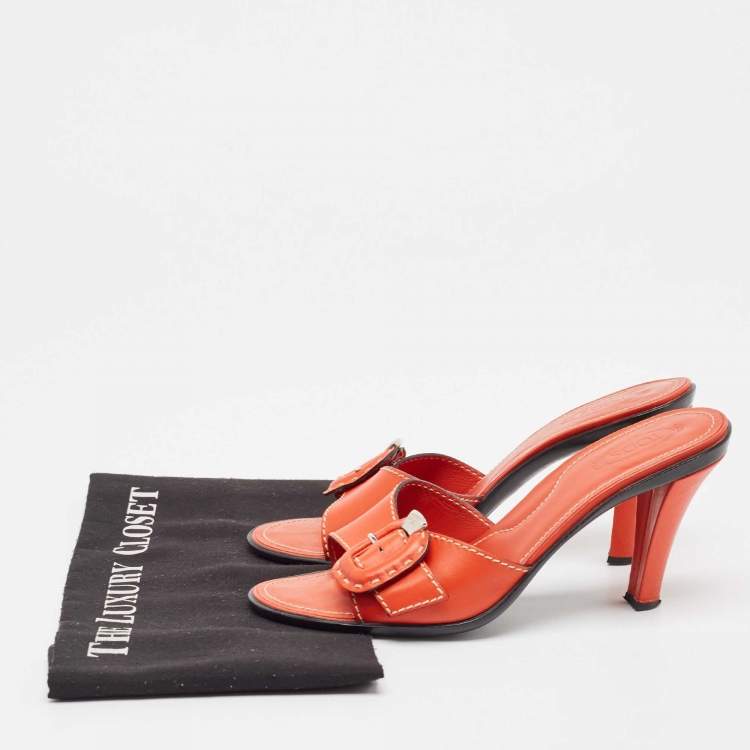 Pre Owned Tod's Orange Leather Slide Sandals Size 38.5