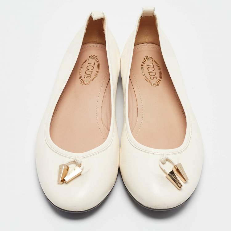 Pre Owned Tod's White Leather Stud Ballet Flats Size 37