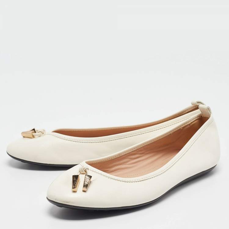 Pre Owned Tod's White Leather Stud Ballet Flats Size 37