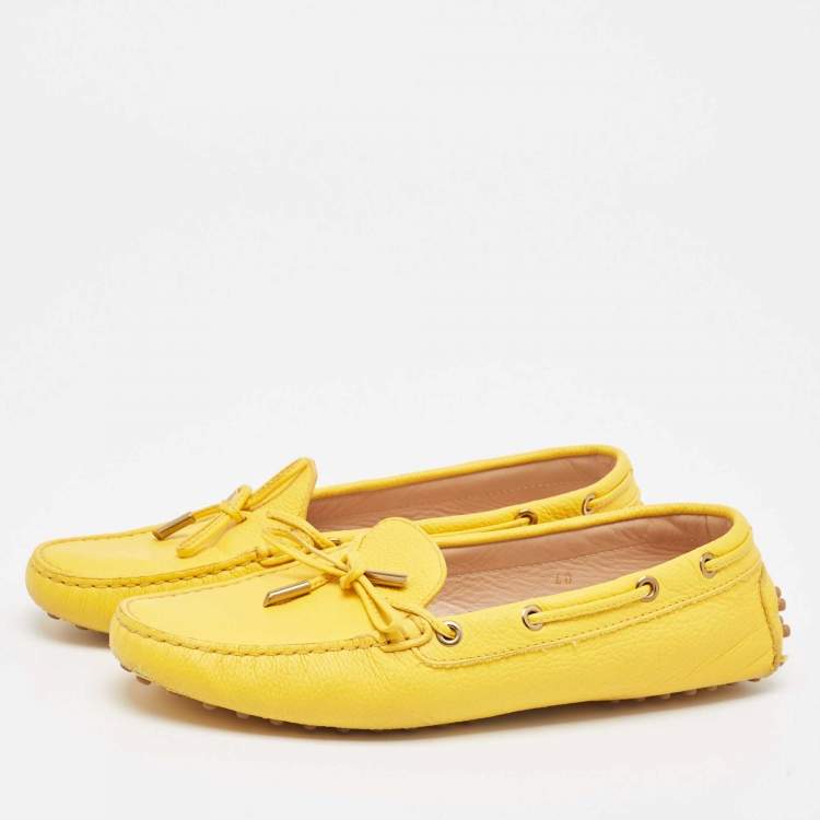 Pre Owned Tod's Yellow Leather Bow Loafers Size 40