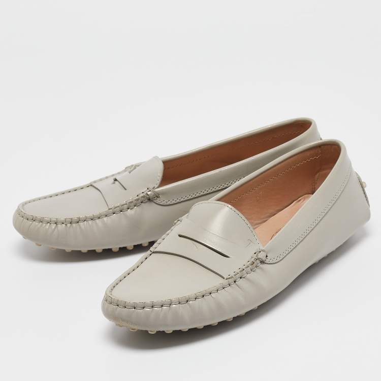 مملوكة مسبقًا Tod's Grey Leather Slip On Loafers Size 37.5