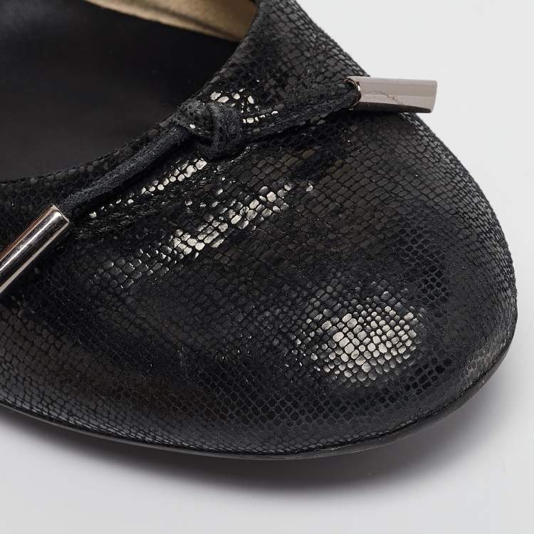 Pre Owned Tod's Metallic Black Textured Suede Scrunch Ballet Flats Size 37.5