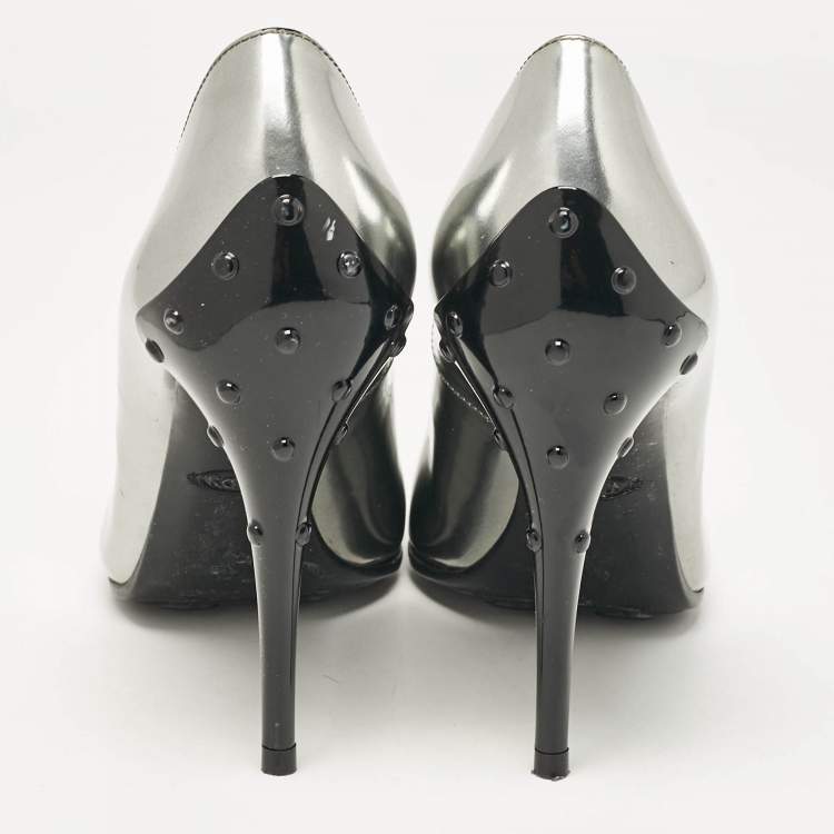 Pre Owned Tod's Grey Patent Leather Pumps Size 40