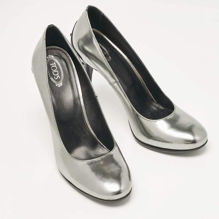 Pre Owned Tod's Grey Patent Leather Pumps Size 40