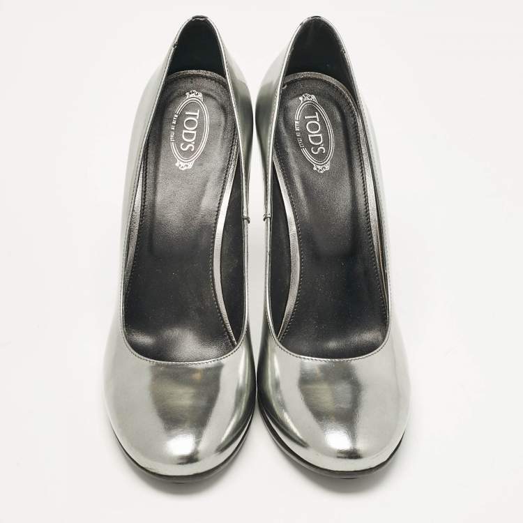 Pre Owned Tod's Grey Patent Leather Pumps Size 40