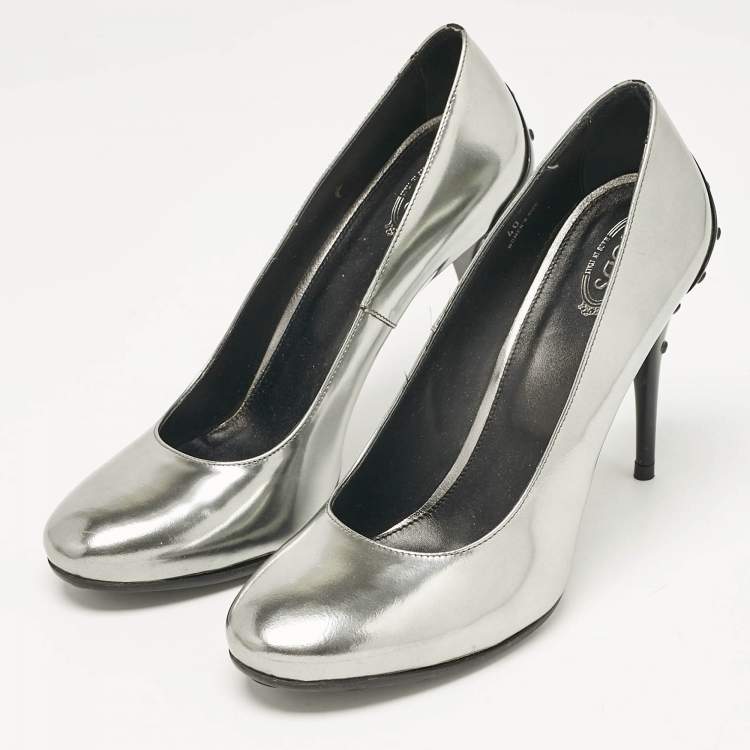 Pre Owned Tod's Grey Patent Leather Pumps Size 40
