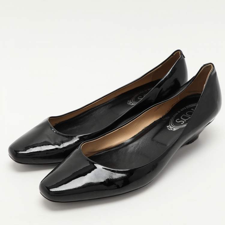 Pre Owned Tod's Black Patent Leather Wedge Pumps Size 39