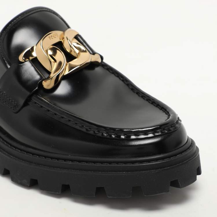 Pre Owned Tod's Black Patent Leather Gomma Pesante Chain Embellished Mules Size 39