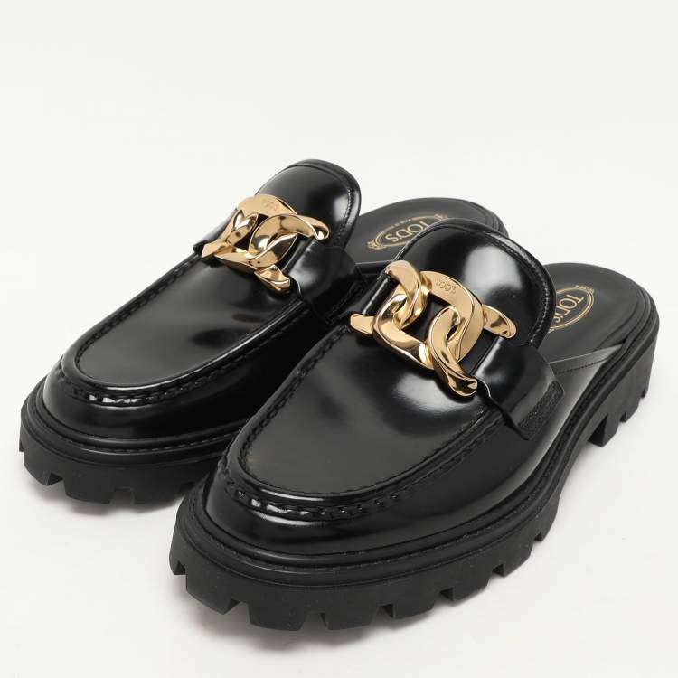 Pre Owned Tod's Black Patent Leather Gomma Pesante Chain Embellished Mules Size 39