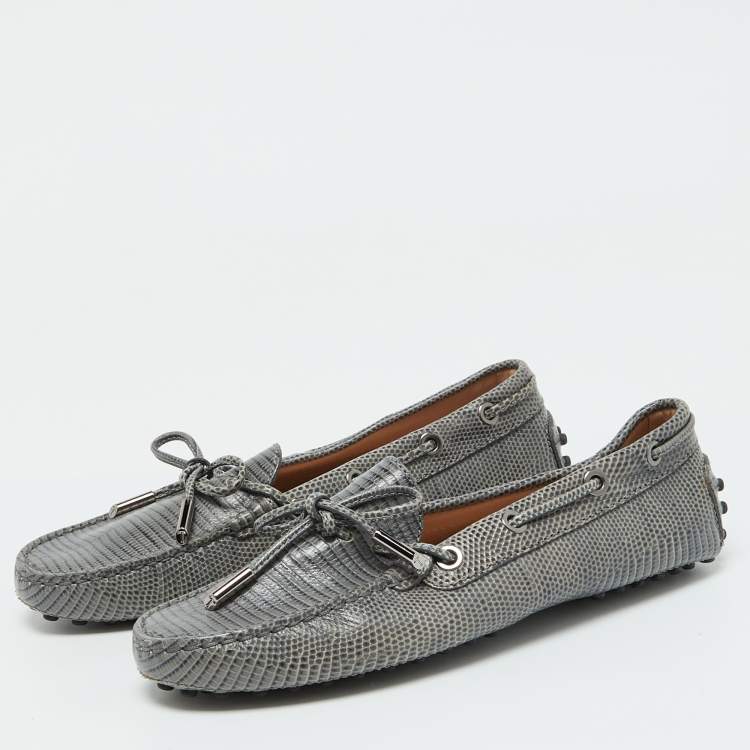 Pre Owned Tod's Grey Lizard Embossed Leather Bow Slip On Loafers Size 35
