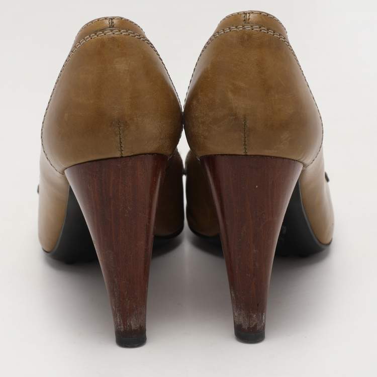 Pre Owned Tod's Green Leather Pumps Size 38.5