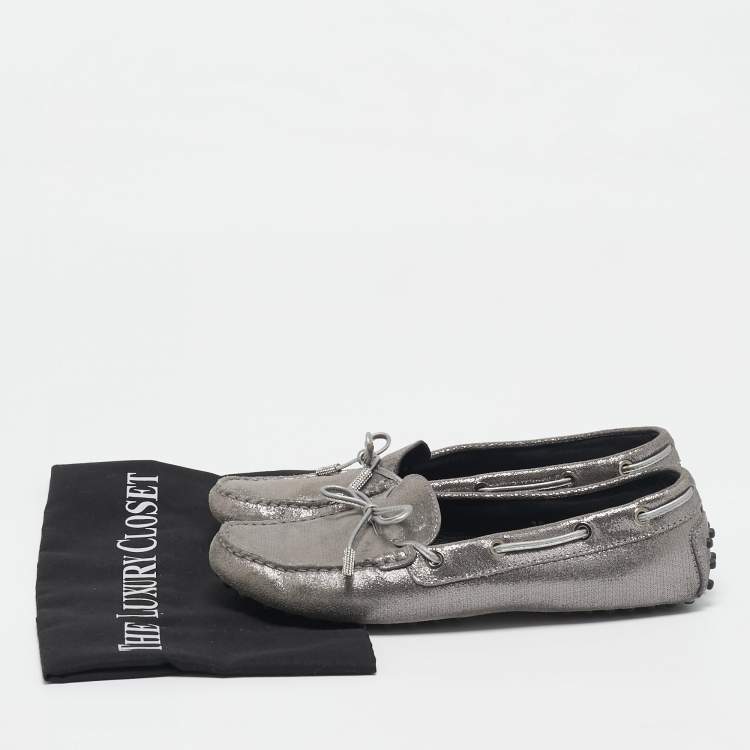 Pre Owned Tod's Grey/Silver Textured Suede Bow Slip On Loafers Size 38