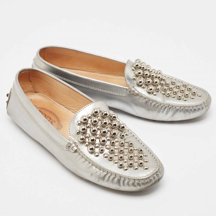 Pre Owned Tod's Silver Leather Studded Gommini Loafers Size 39.5