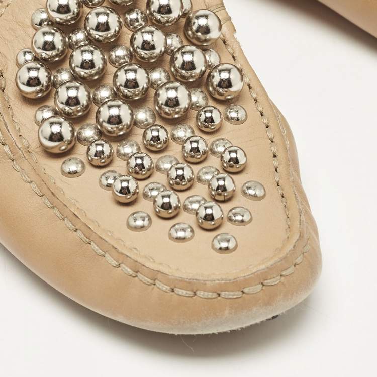 Pre Owned Tod's Beige Leather Studded Slip On Loafers Size 35