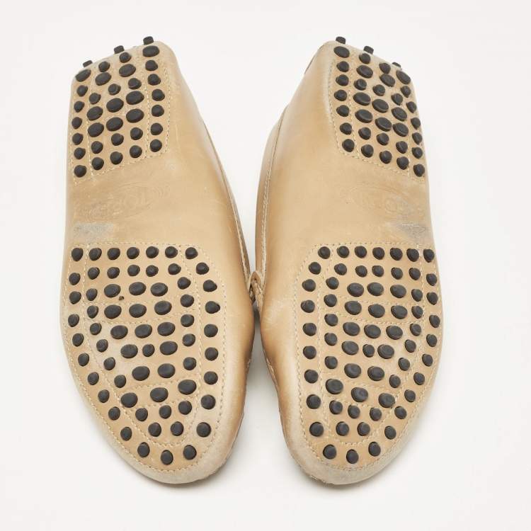 Pre Owned Tod's Beige Leather Studded Slip On Loafers Size 35
