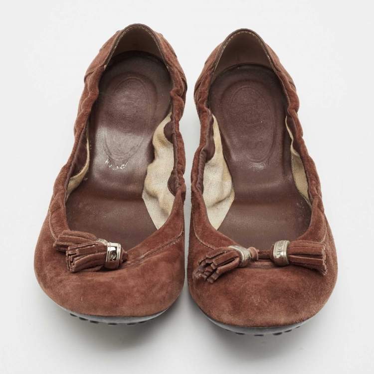 Pre Owned Tod's Dark Brown Suede Scrunch Ballet Flats Size 38