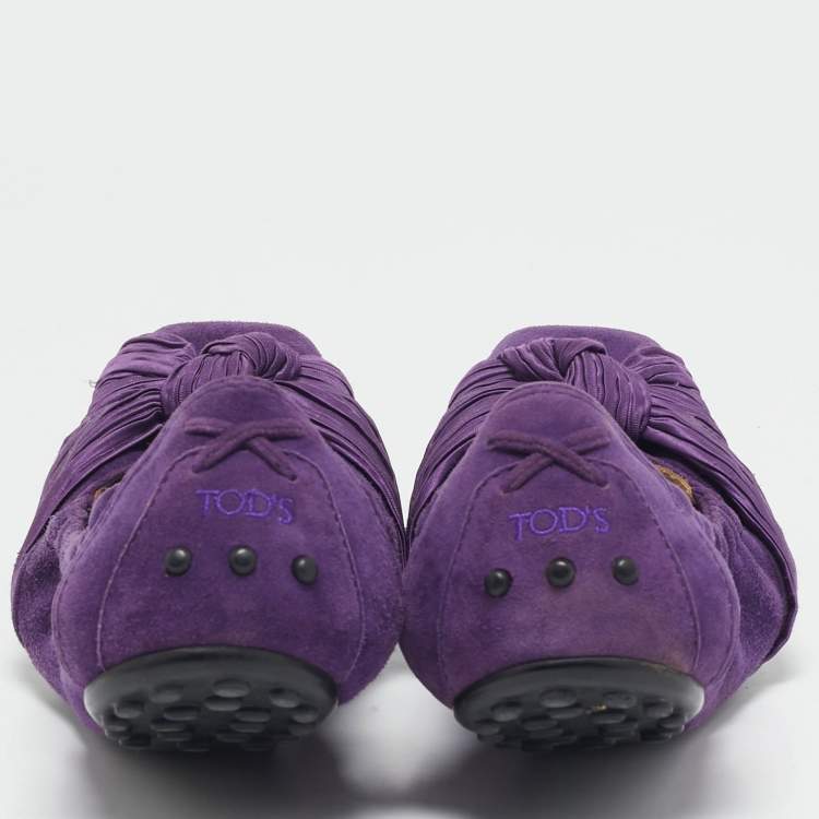مملوكة مسبقًا Tod's Purple Satin and Suede Scrunch Ballet Flats Size 40