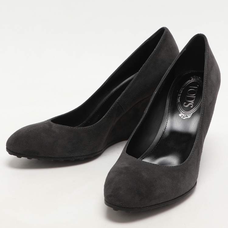 Pre Owned Tod's Grey Suede Wedge Pumps Size 38.5
