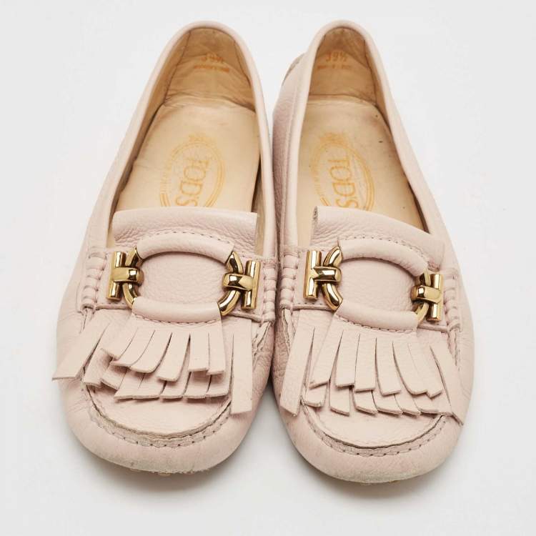 Pre Owned Tod's Cream Leather Slip On Loafers  Size 39.5