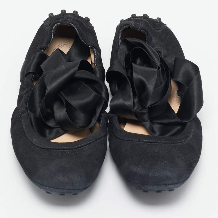Pre Owned Tod's Black Suede Scrunch Ribbon Ballet Flats Size 38.5