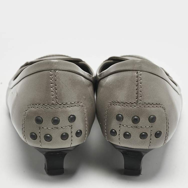 Pre Owned Tod's Green Leather Loafer Pumps Size 37.5
