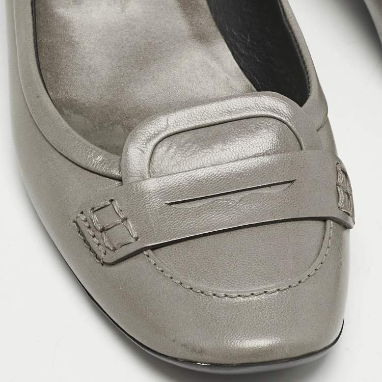 Pre Owned Tod's Green Leather Loafer Pumps Size 37.5