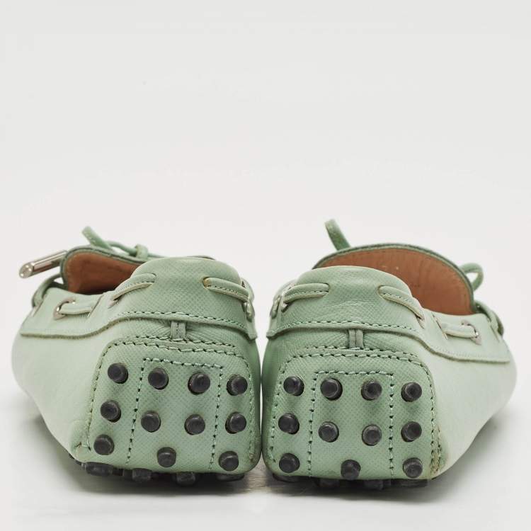 Pre Owned Tod's Green Leather Gommino Slip On Loafers Size 37
