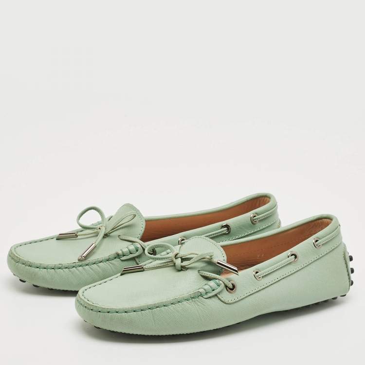 Pre Owned Tod's Green Leather Gommino Slip On Loafers Size 37
