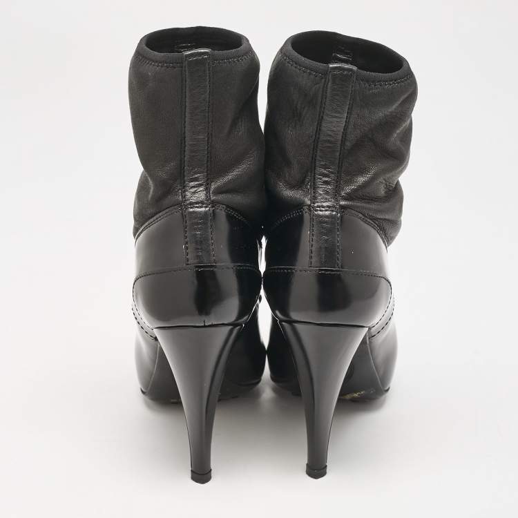 Pre Owned Tod's Black Leather Ankle Length Boots Size 36