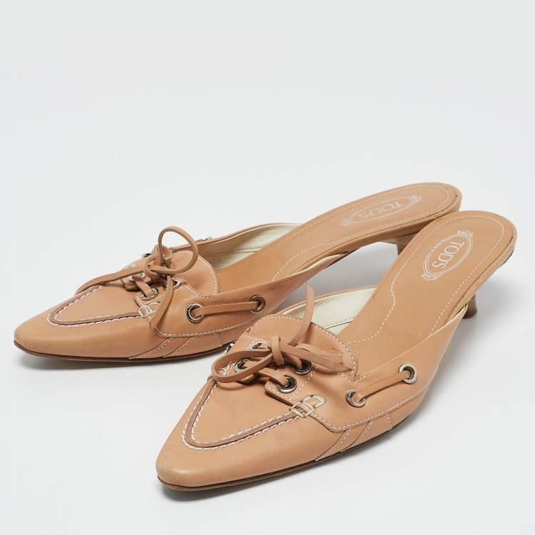 Pre Owned Tod's Beige Leather Shirley Mules Size 38.5