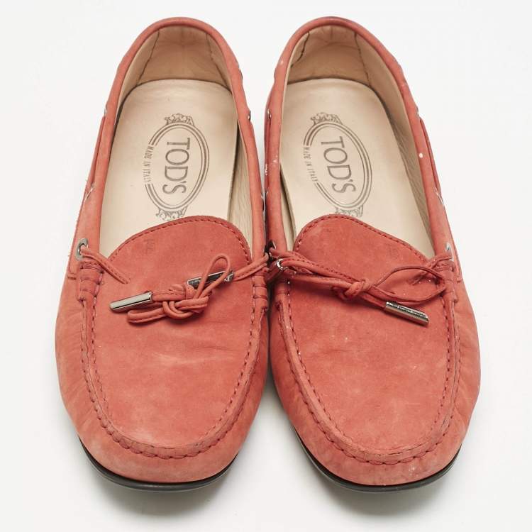 Pre Owned Tod's Red Nubuck Leather Bow Slip On Loafers Size 39.5