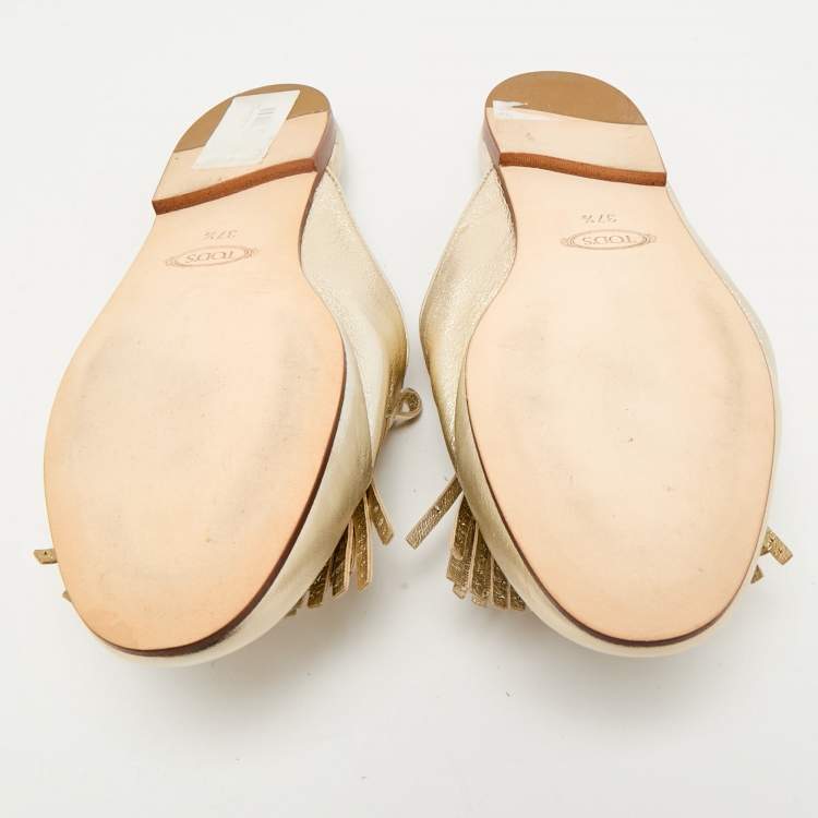 Pre Owned Tod's Gold Metallic Leather Double T Studded Fringe Flat Mules Size 37.5